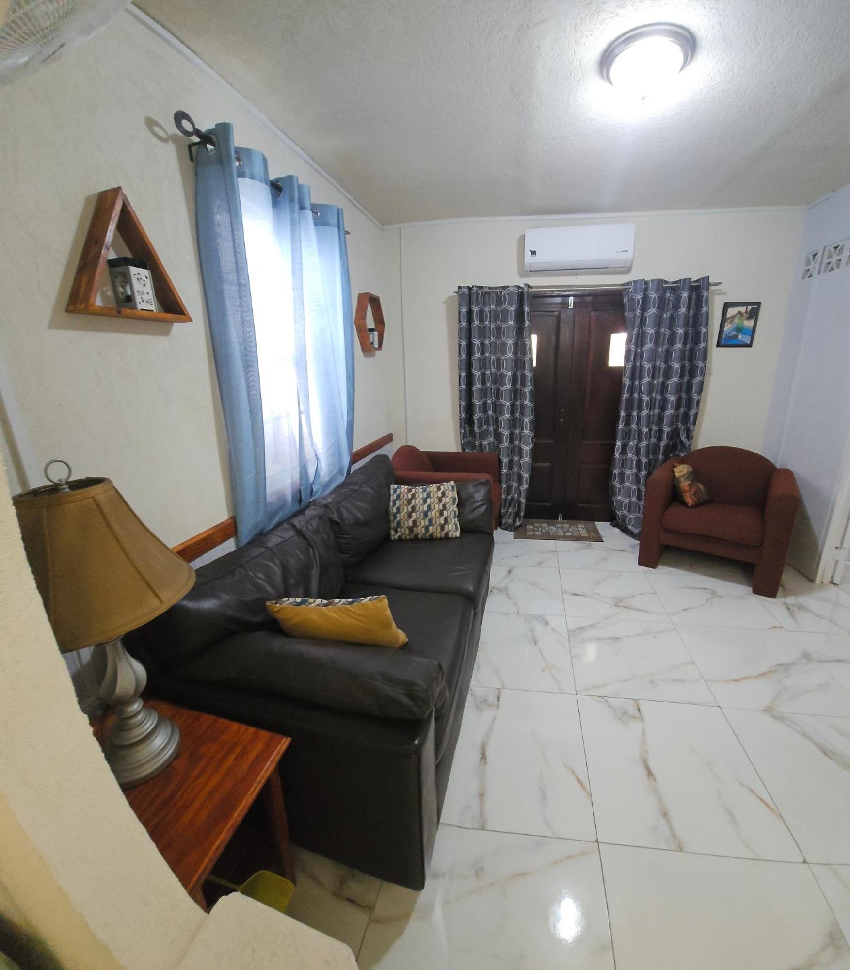 Gloria'S Hideaway Appartement Christ Church Buitenkant foto